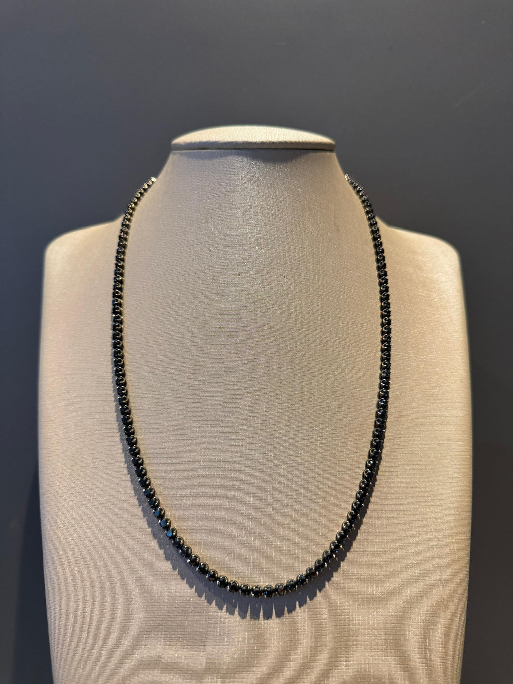 Colar Riviera em Ouro e Diamantes