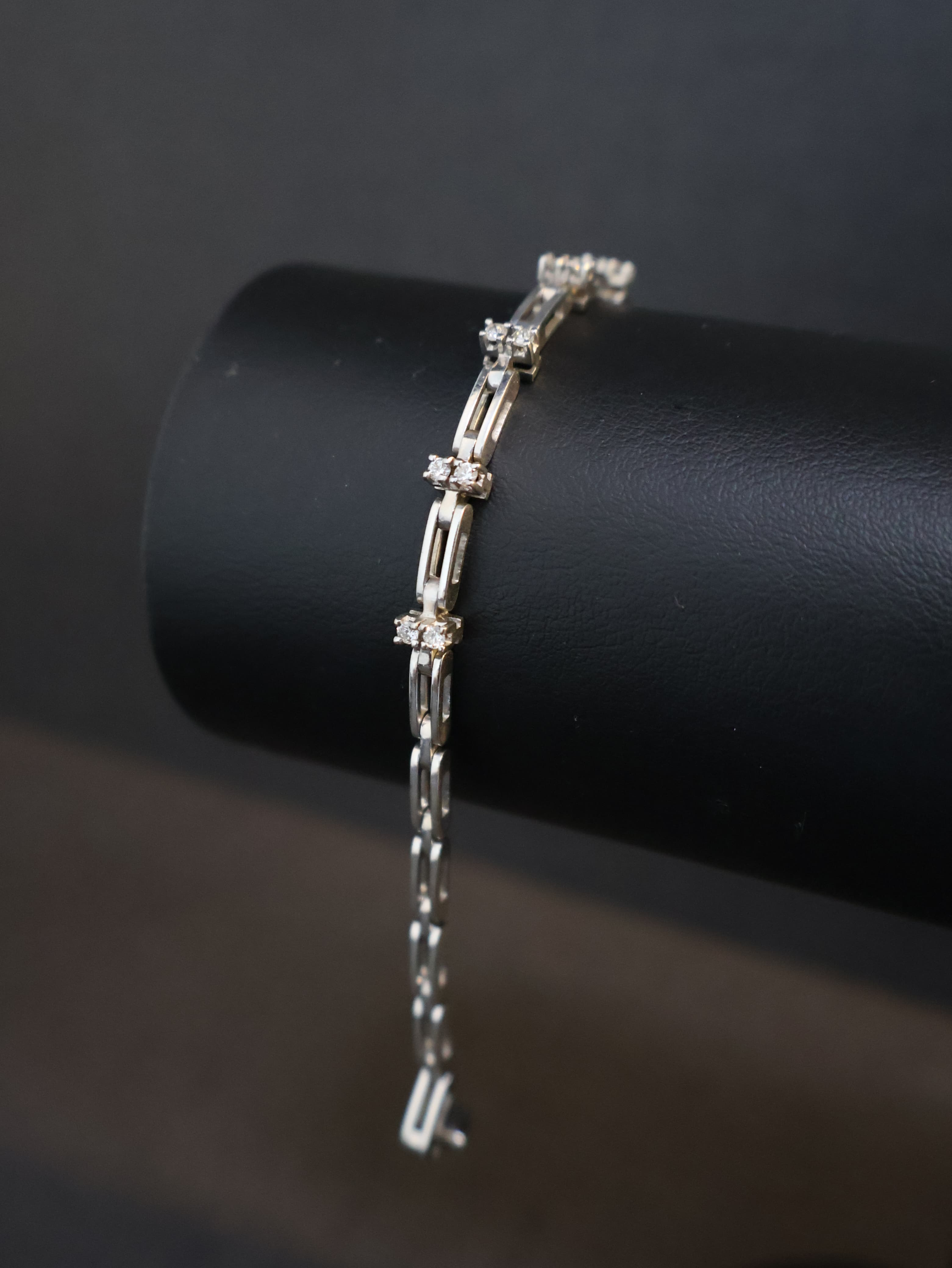 Pulseira de Ouro e Diamantes