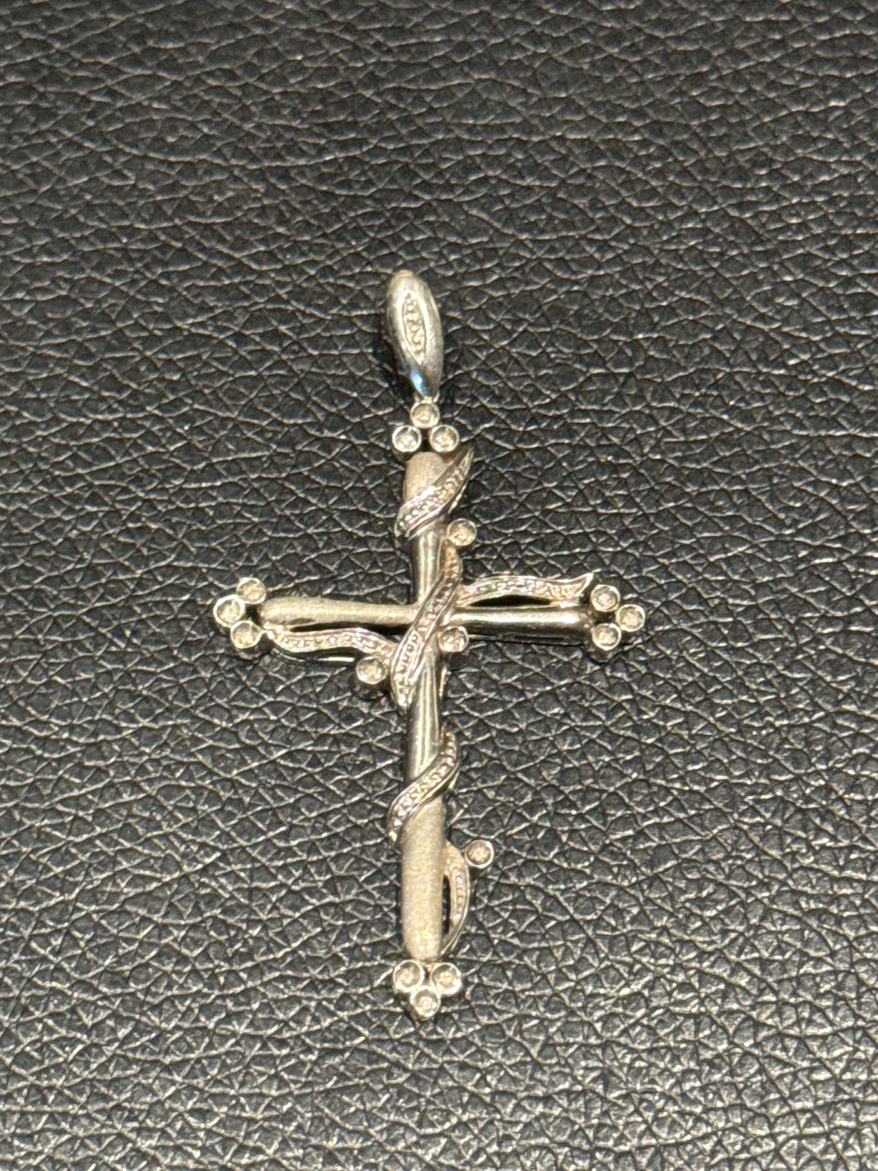 Pingente de Ouro e Diamantes
