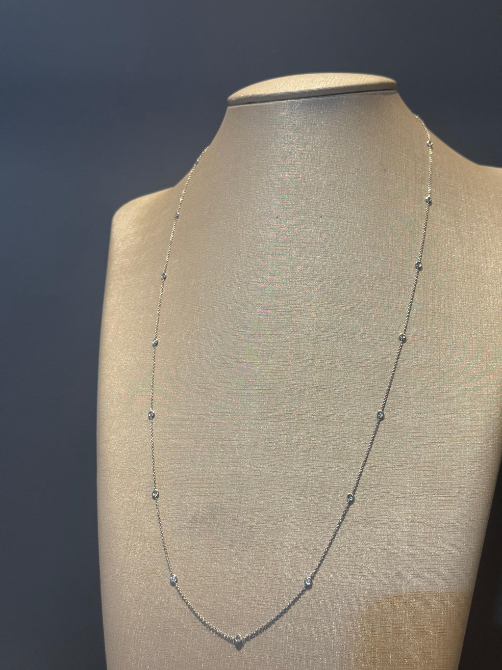 Cordão de Ouro e Diamantes