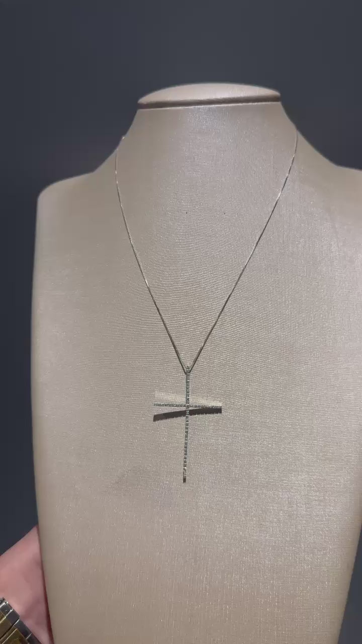 Colar ouro branco e diamantes